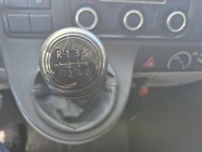 VW Transporter, снимка 9 - Бусове и автобуси - 52062528