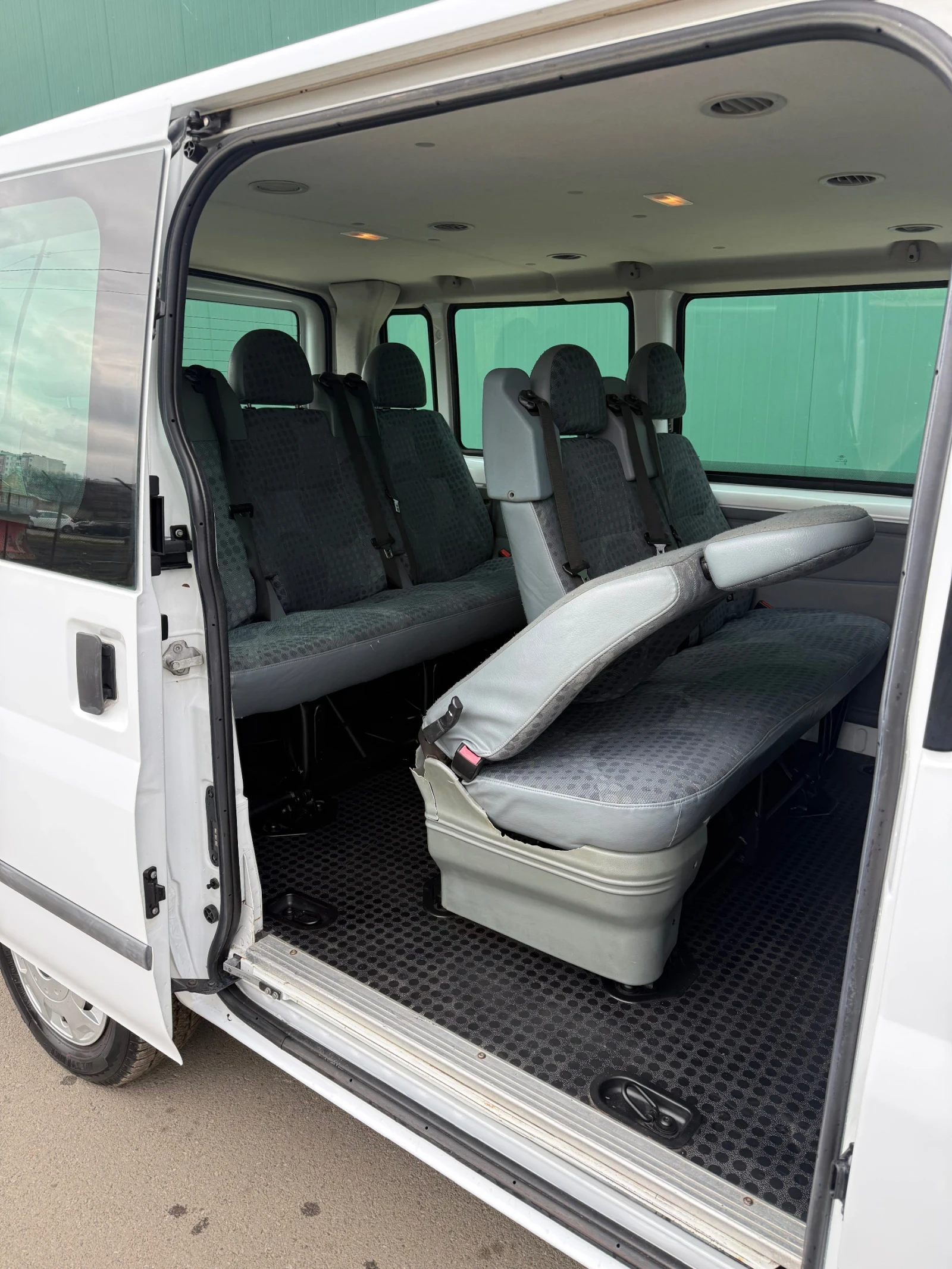 Ford Transit 2.2 - изображение 10