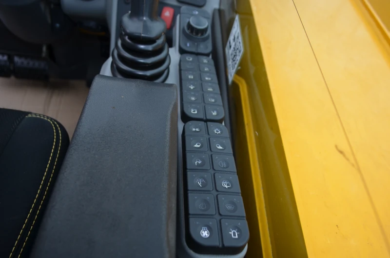 Телескопичен товарач JCB 532-70 Agri Super, снимка 11 - Селскостопанска техника - 52018414