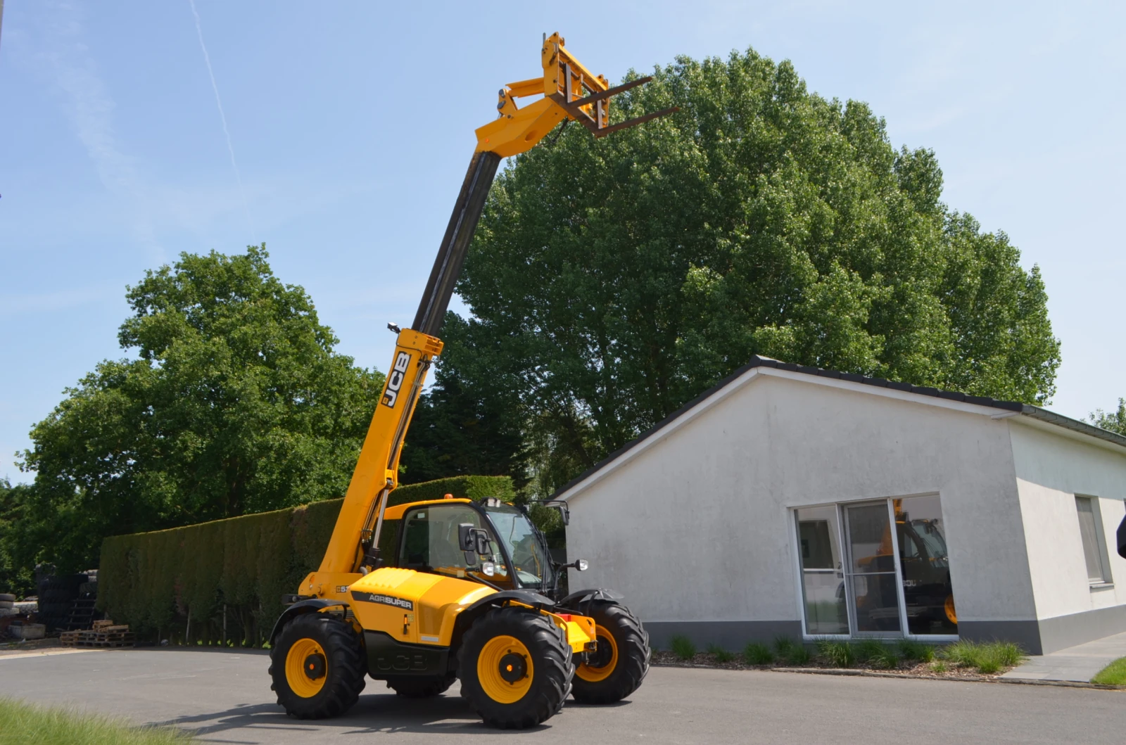 Телескопичен товарач JCB 532-70 Agri Super, снимка 1