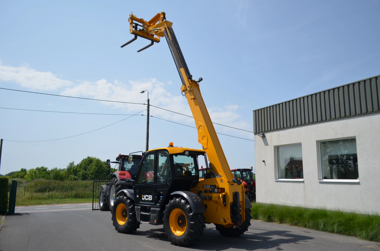 Телескопичен товарач JCB 532-70 Agri Super - изображение 2