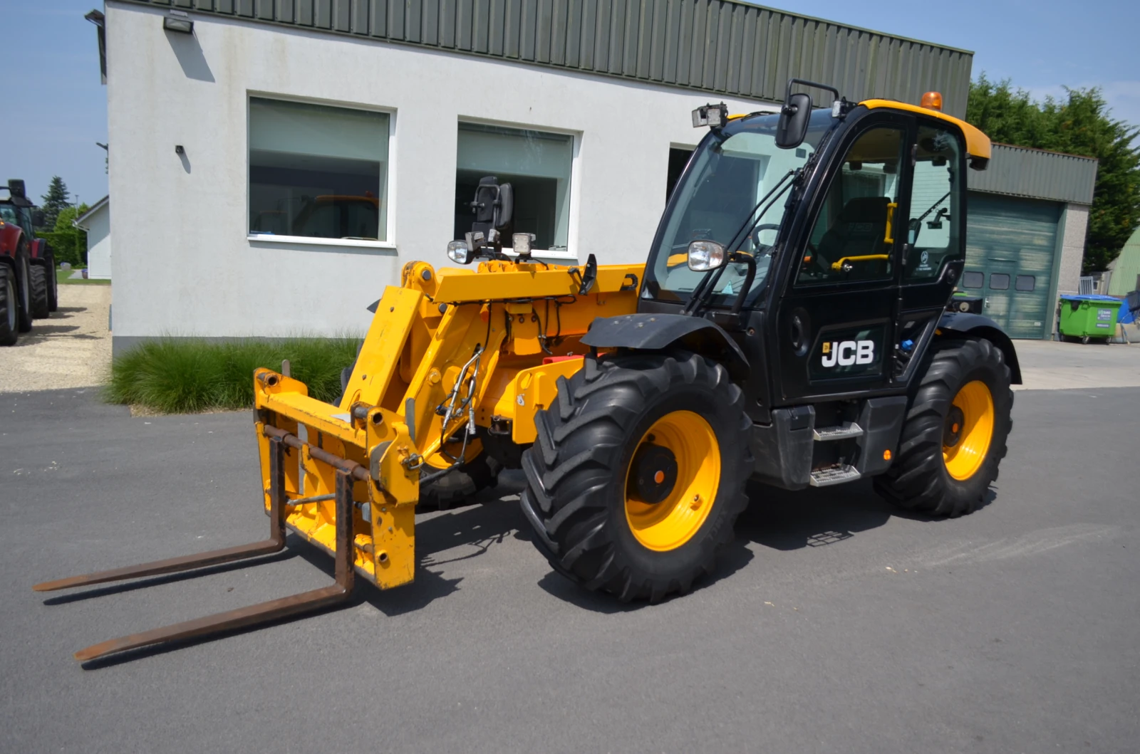   JCB 532-70 Agri Super | Mobile.bg   15