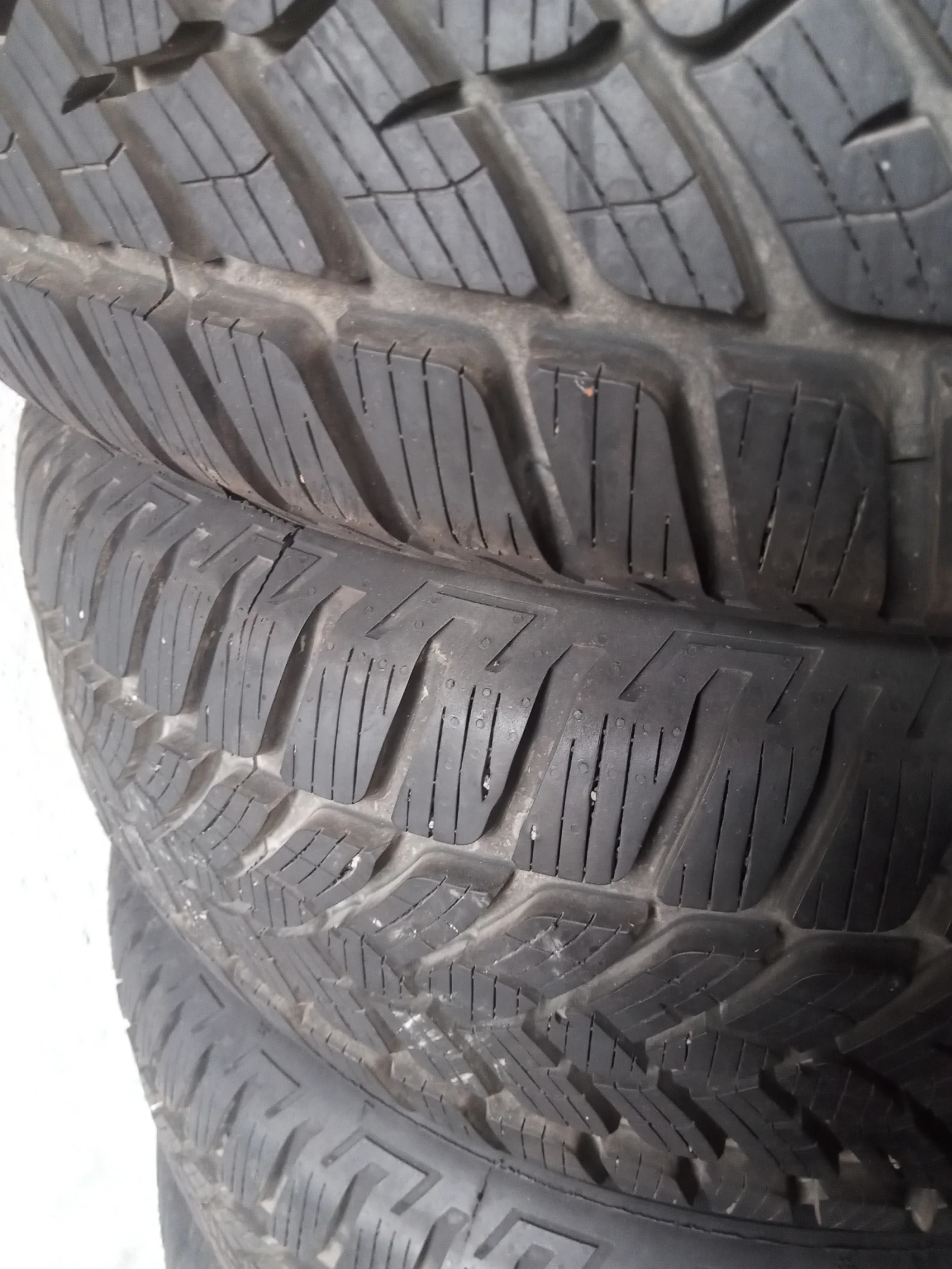 ���� 215/60R16 | Mobile.bg � ����������� 2