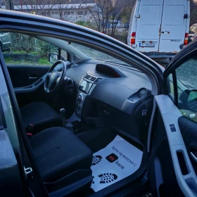 Toyota Yaris 1.3i ВЕРИГА, МУЛТИМЕДИЯ, КСЕНОН, снимка 10