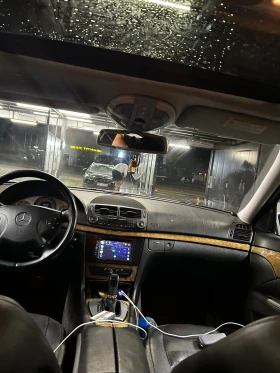 Mercedes-Benz E 320, снимка 4