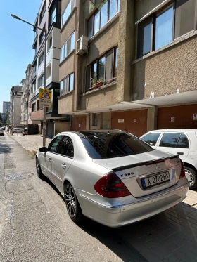 Mercedes-Benz E 320, снимка 9