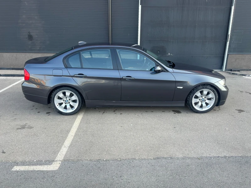 BMW 320 2.0i-150k.c. Futura /Navi., Xenon/, снимка 7 - Автомобили и джипове - 46933841