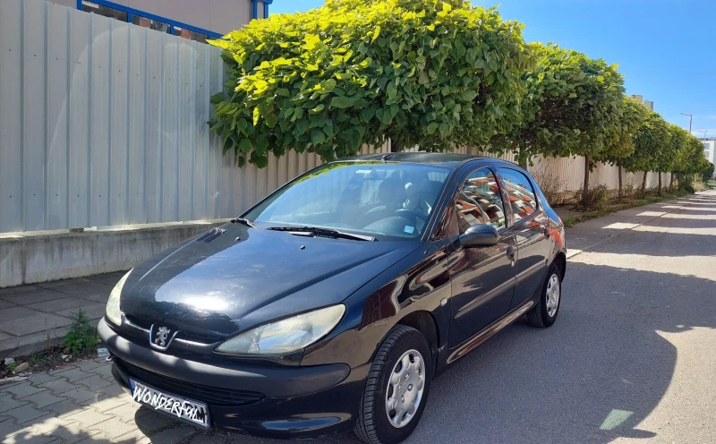 Peugeot 206 1.1i, снимка 1 - Автомобили и джипове - 47315037