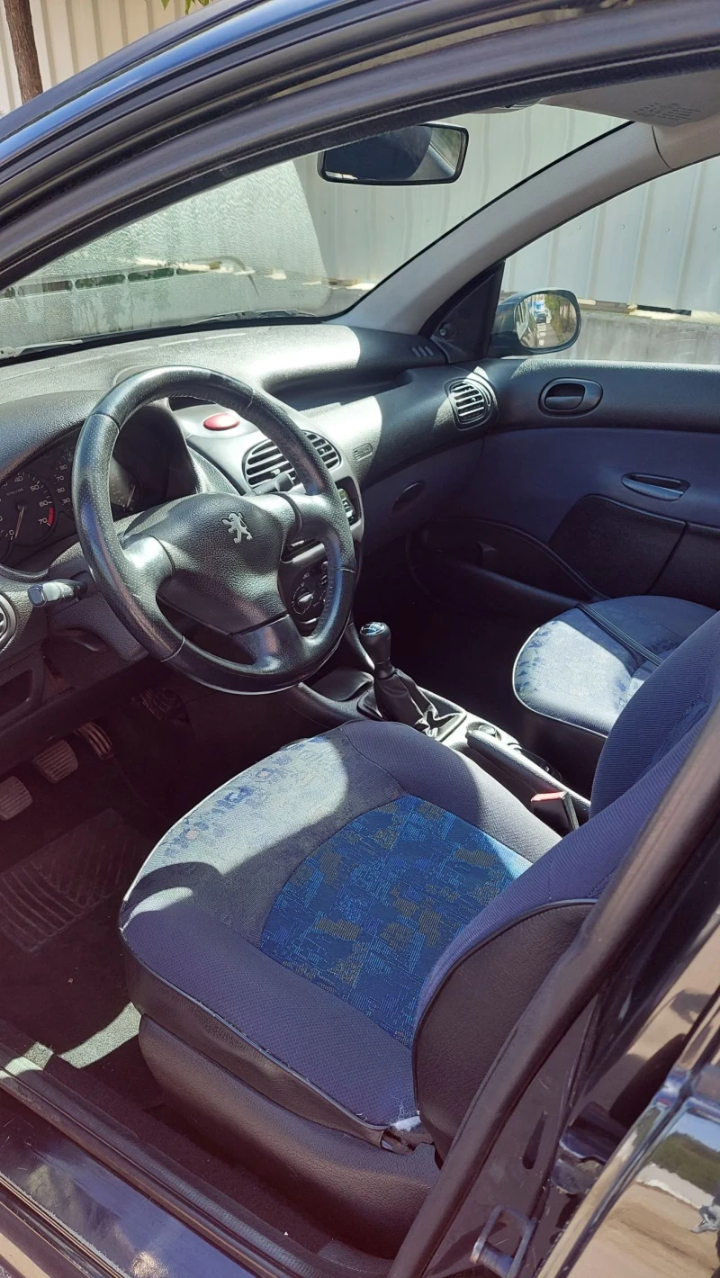 Peugeot 206 1.1i, снимка 6 - Автомобили и джипове - 47315037