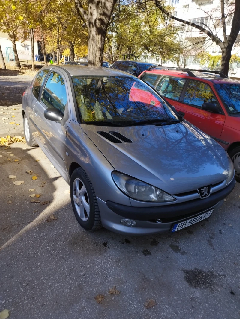 Peugeot 206, снимка 1 - Автомобили и джипове - 48008938