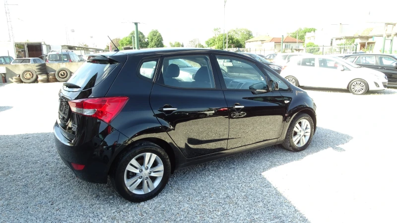 Hyundai Ix20 1.4CRDI, снимка 4 - Автомобили и джипове - 50168093