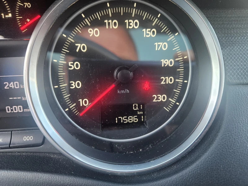 Peugeot 508 1.6HDI NAVI PANORAMA, снимка 13 - Автомобили и джипове - 52170180