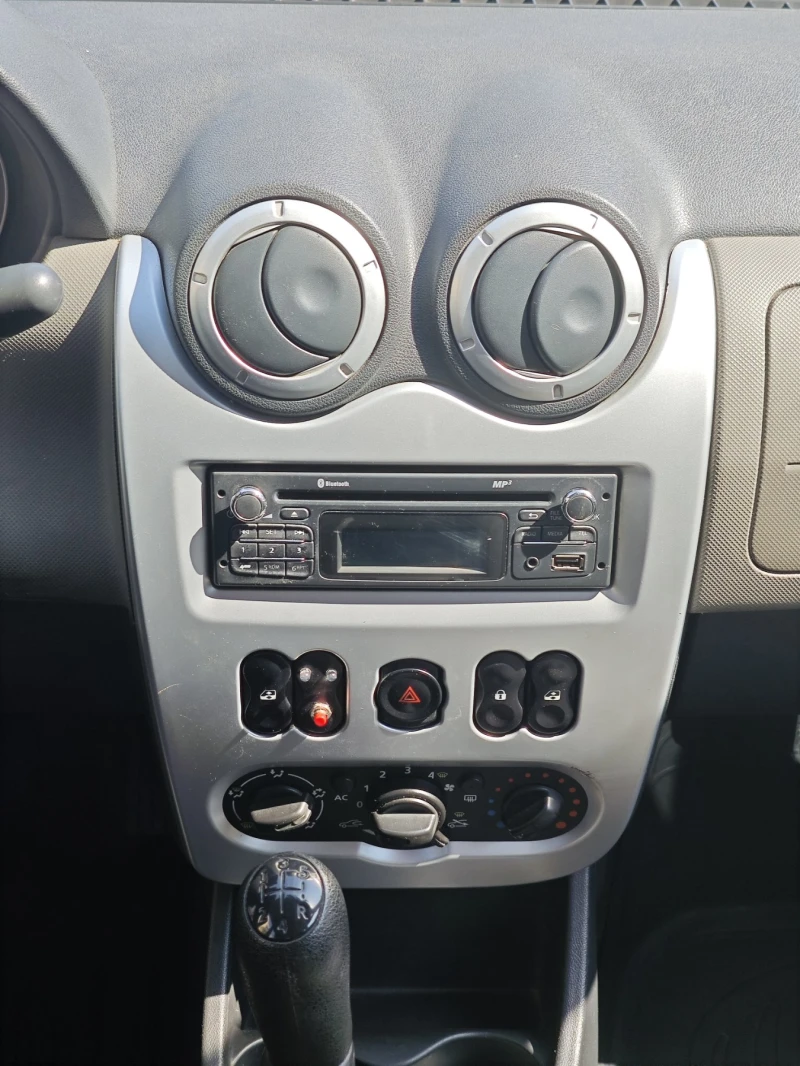 Dacia Logan dCI, снимка 10 - Автомобили и джипове - 52948441