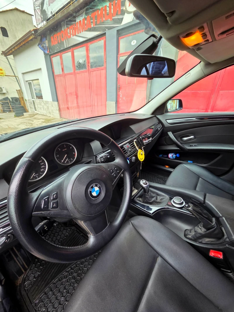 BMW 520 520 D Facelift, снимка 8 - Автомобили и джипове - 53220494