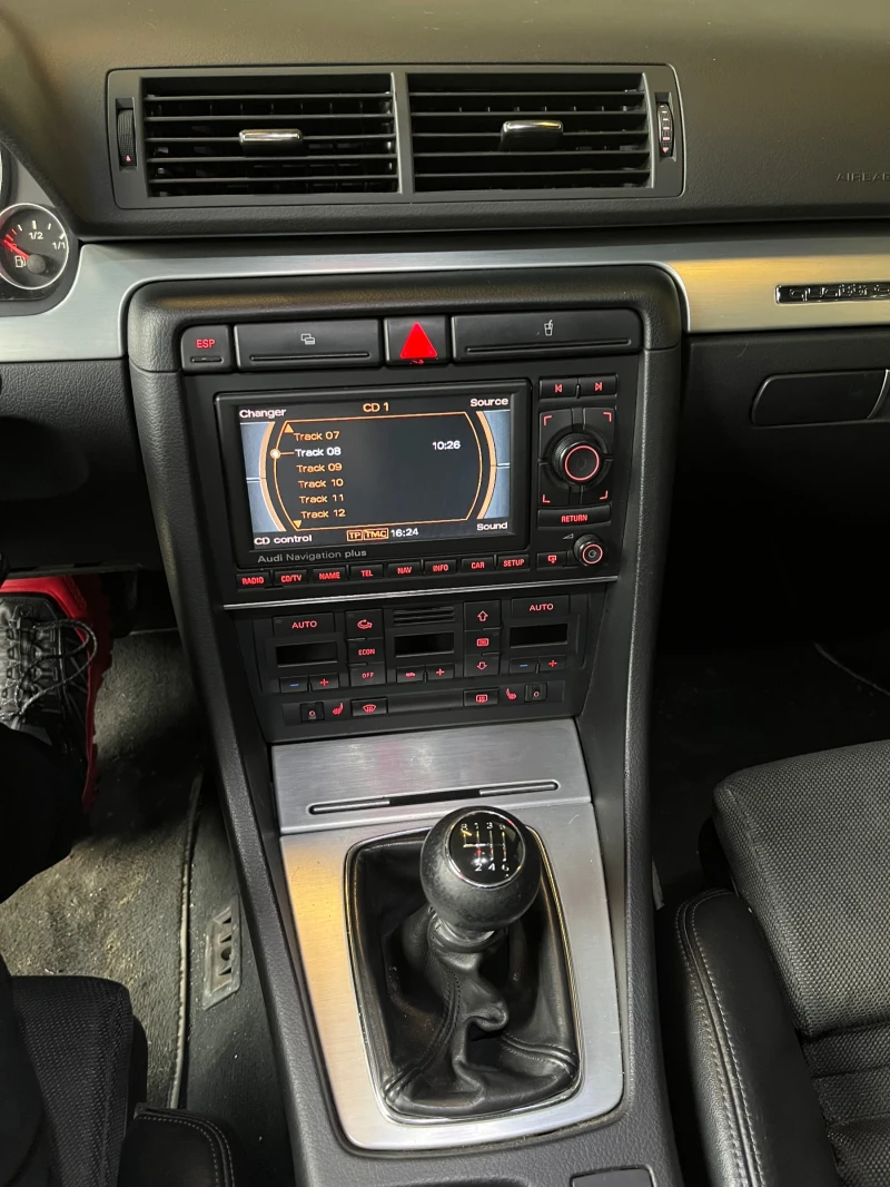 Audi A4 3.0TDI, Xenon, SLine, снимка 10 - Автомобили и джипове - 53277445