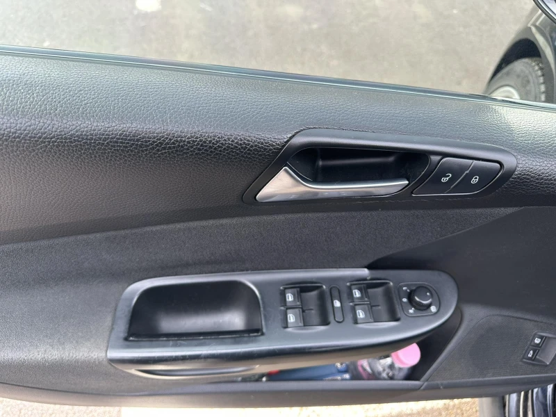 VW Passat Variant 1.9, снимка 10 - Автомобили и джипове - 53284779