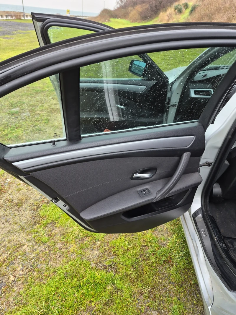 BMW 520, снимка 8 - Автомобили и джипове - 53366621