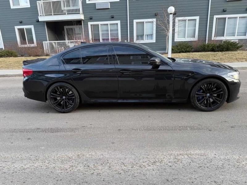 BMW M5 | S63| ОБДУХВАНЕ | ПОДГРЕВИ| B&W| CARFAX, снимка 4 - Автомобили и джипове - 53463256