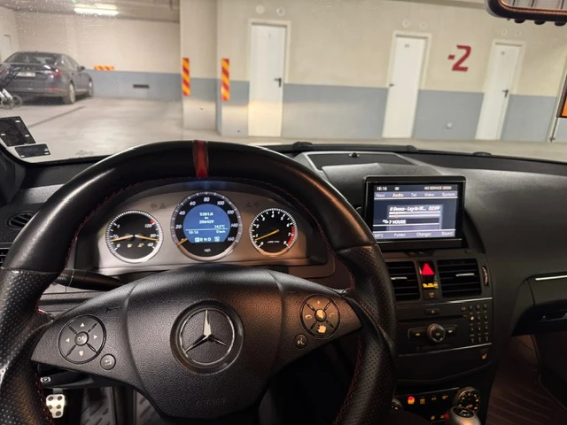 Mercedes-Benz C 300, снимка 12 - Автомобили и джипове - 48465459