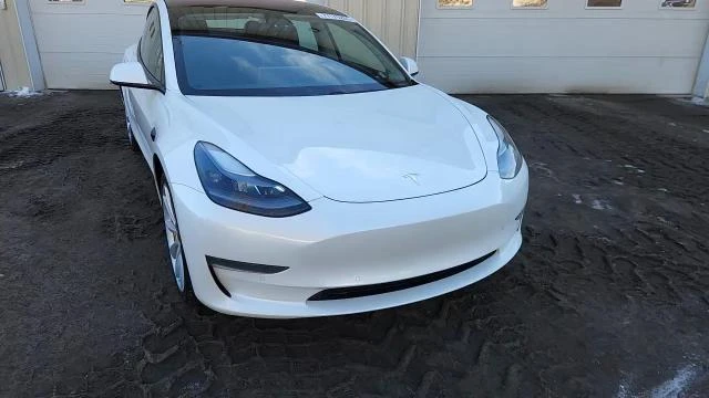 Tesla Model 3, снимка 13 - Автомобили и джипове - 54333754
