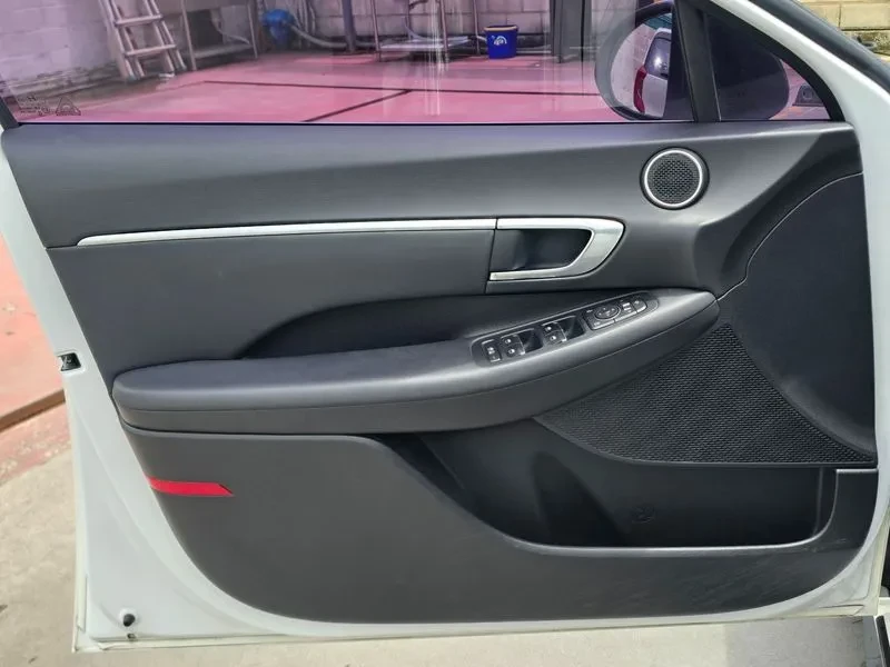 Hyundai Sonata 2.0 PREMIUM, снимка 8 - Автомобили и джипове - 55325023