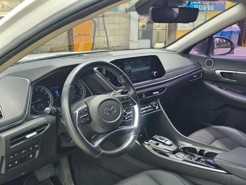 Hyundai Sonata 2.0 PREMIUM, снимка 6 - Автомобили и джипове - 55325023