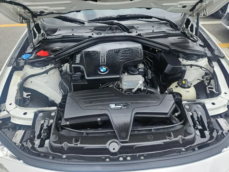 BMW 320 ///M SPORT, снимка 12 - Автомобили и джипове - 55733268