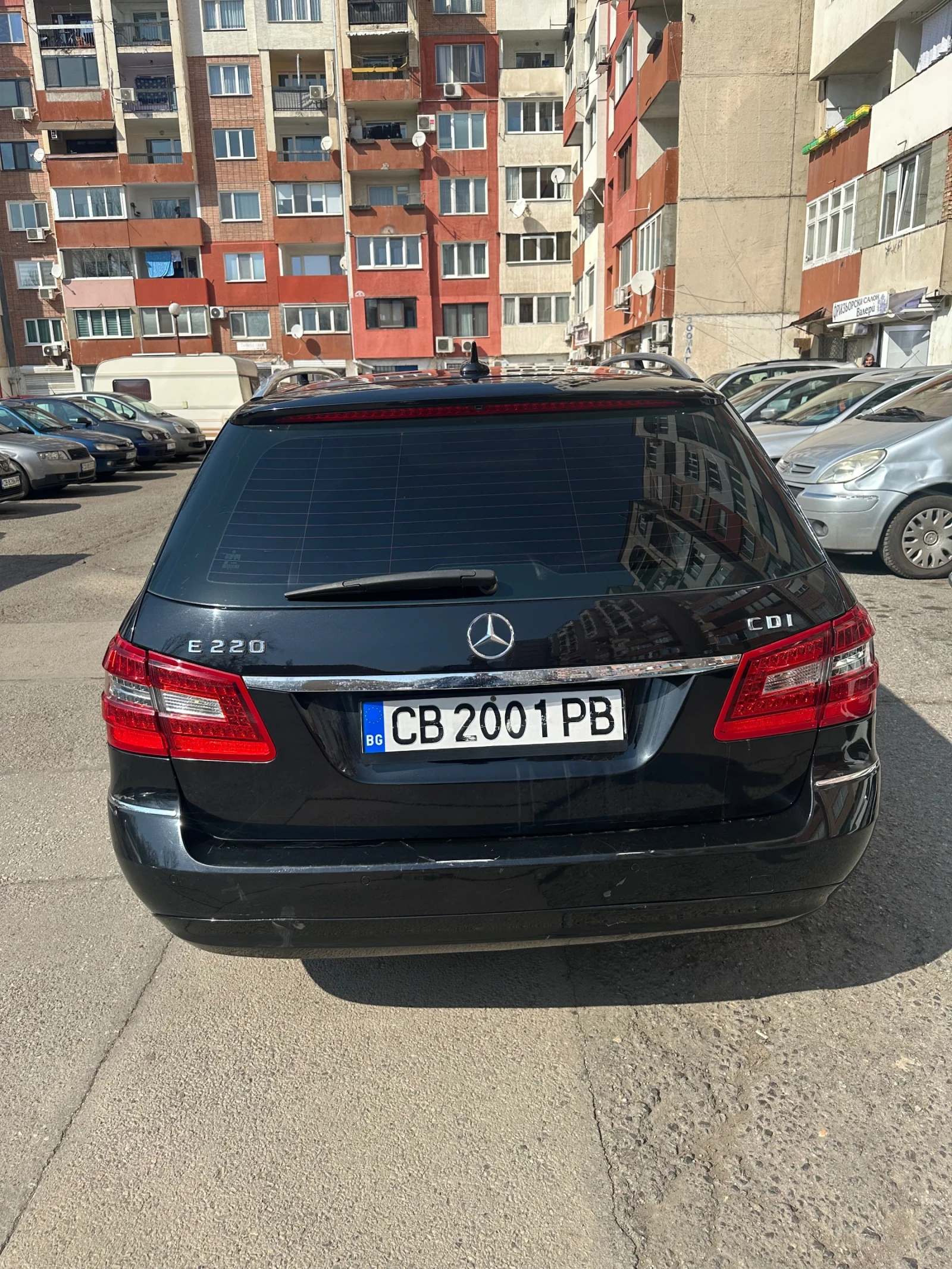 Mercedes-Benz E 220 DISTRONIC PLUS 7G AVANTGARDE - изображение 5