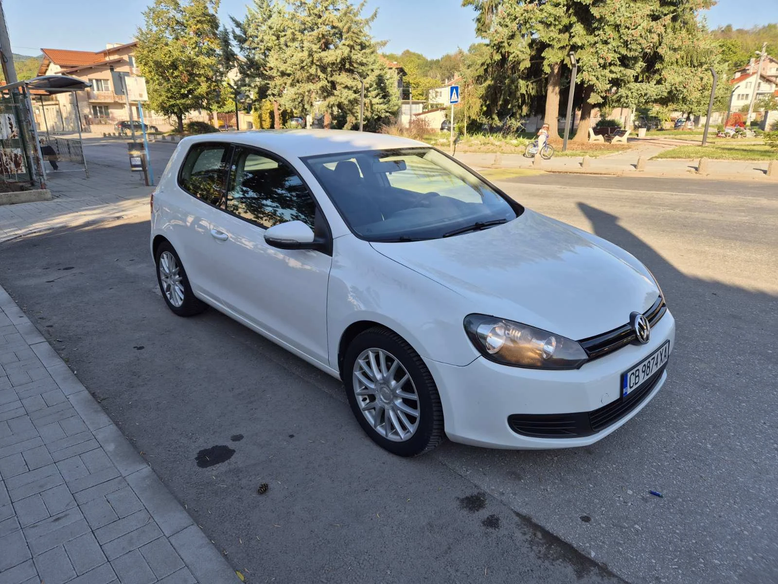 VW Golf 2.0 tdi * High line*  - изображение 4