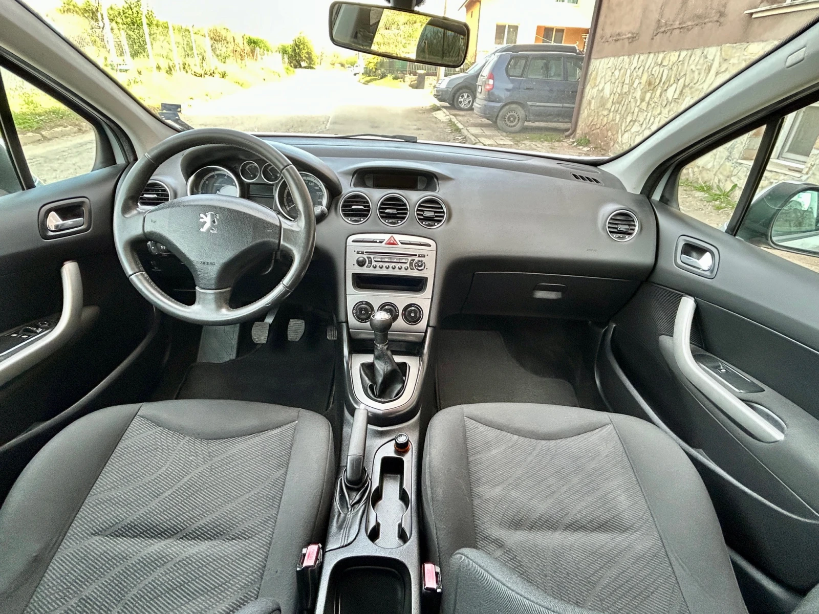 Peugeot 308 1.6i-120к.с. - изображение 7