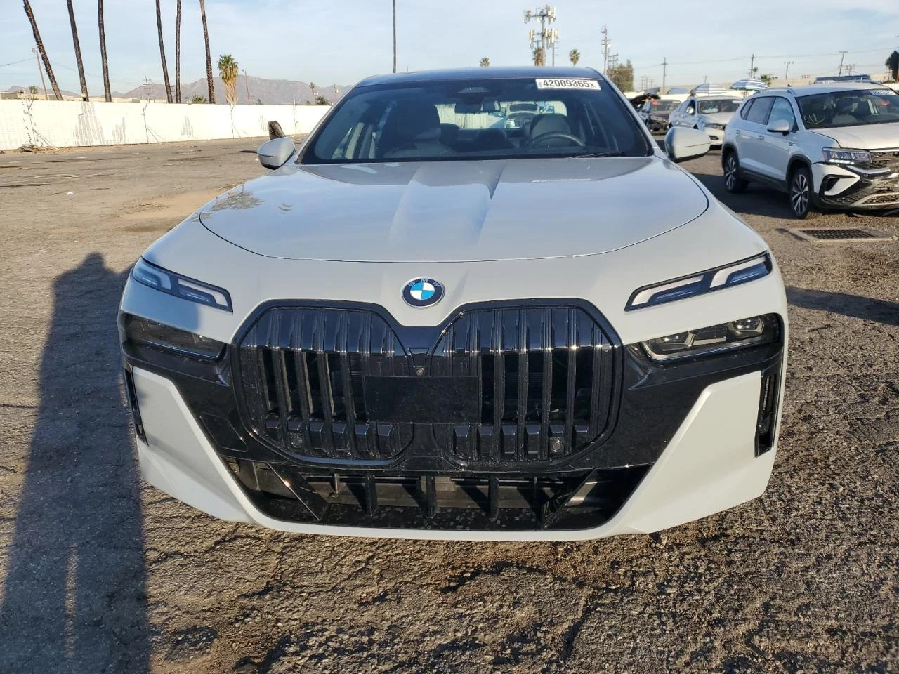 BMW 760  - изображение 5