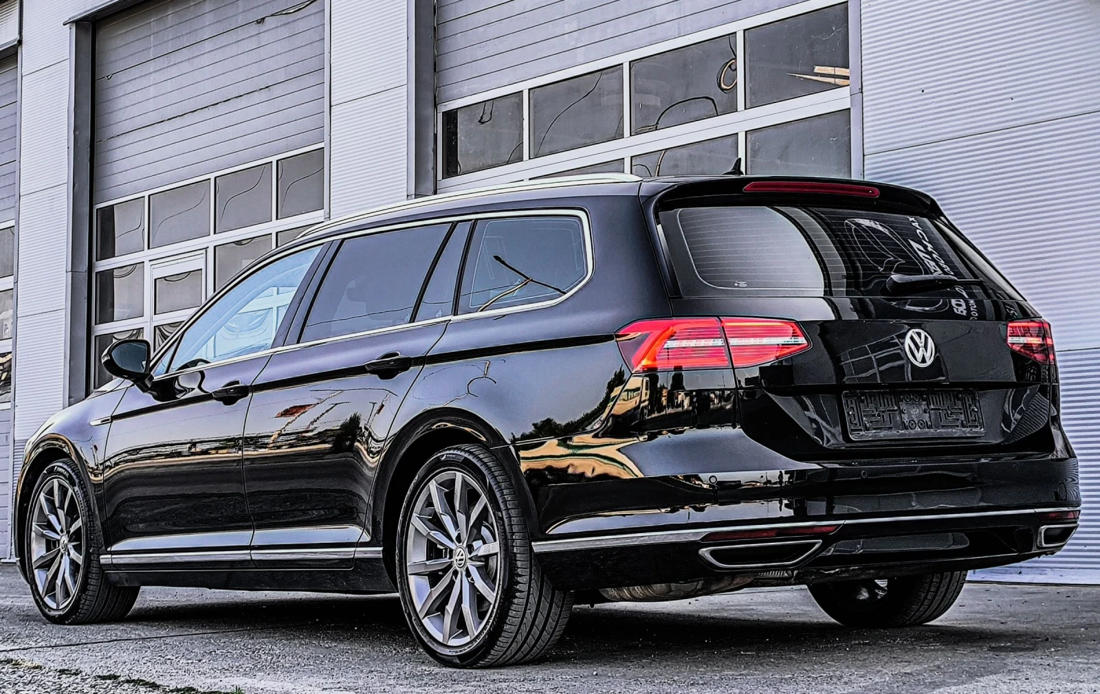 VW Passat 2.0TDI HIGHLINE 4-MOTION  - изображение 6