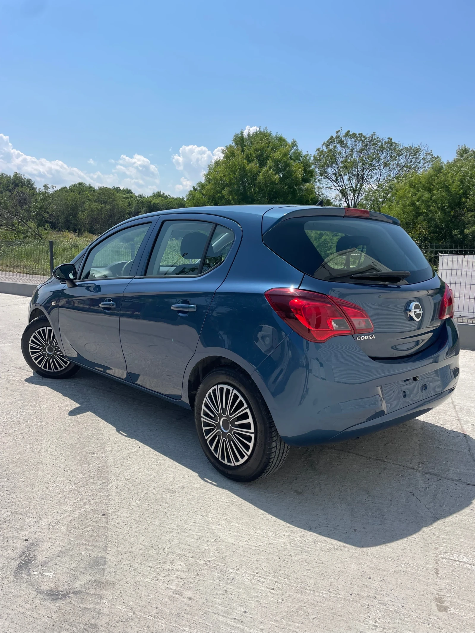 Opel Corsa 1.4i-90к.с. - изображение 3