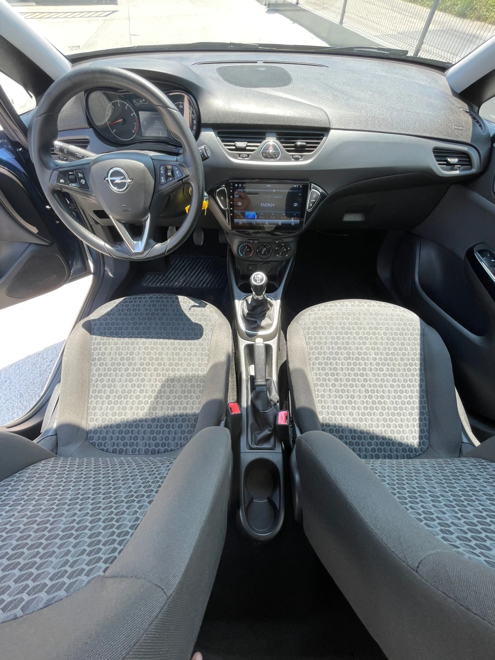 Opel Corsa 1.4i-90к.с. - изображение 10