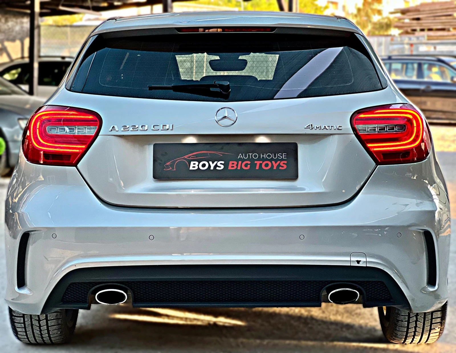 Mercedes-Benz A 220 4Matic* AMG-optic* 4x4* Автоматик* FullLED* 4-Врат - изображение 5
