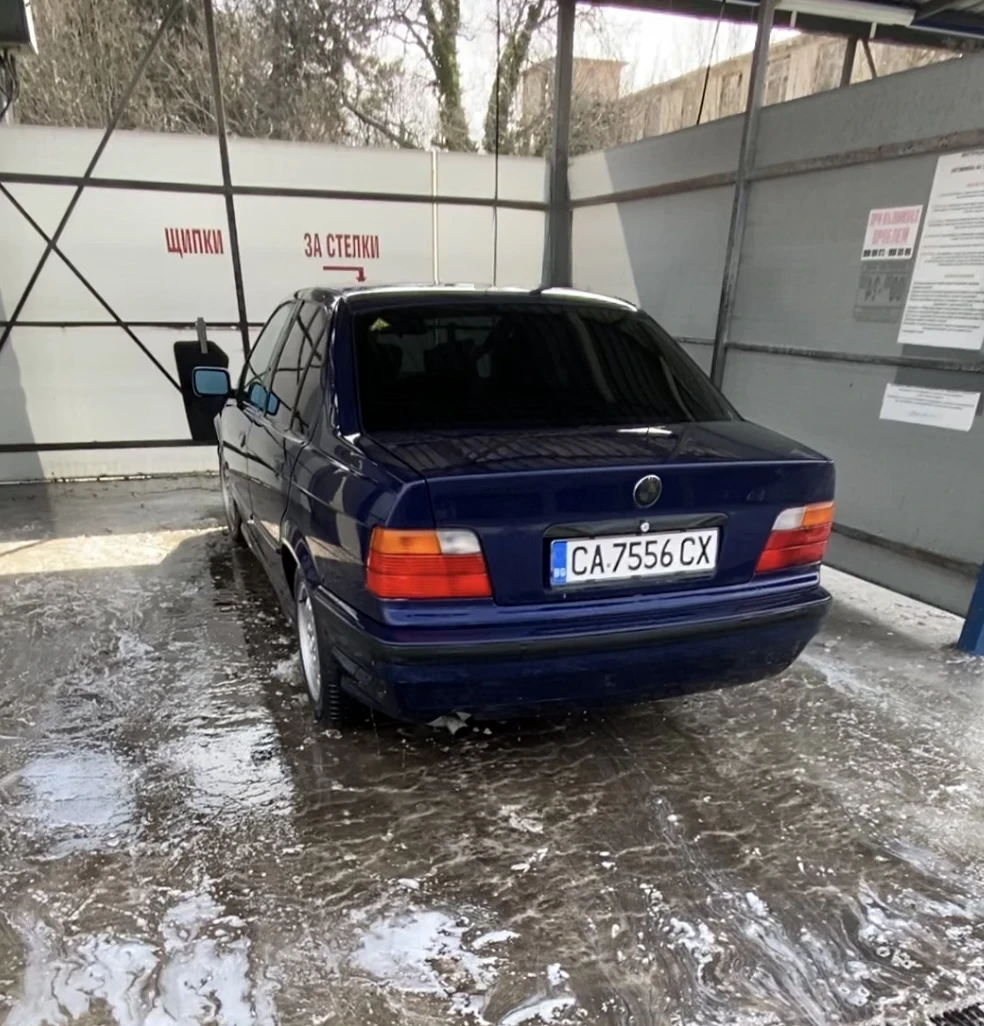 BMW 318  - изображение 2