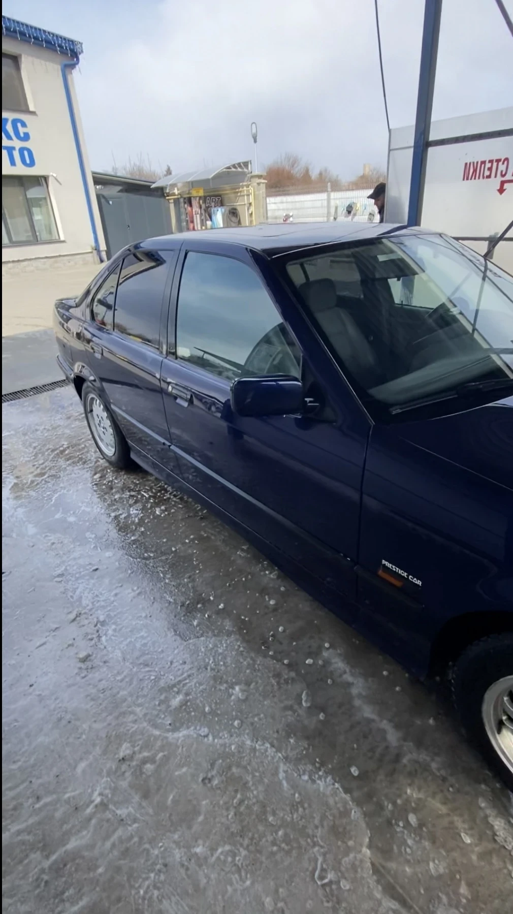 BMW 318  - изображение 3