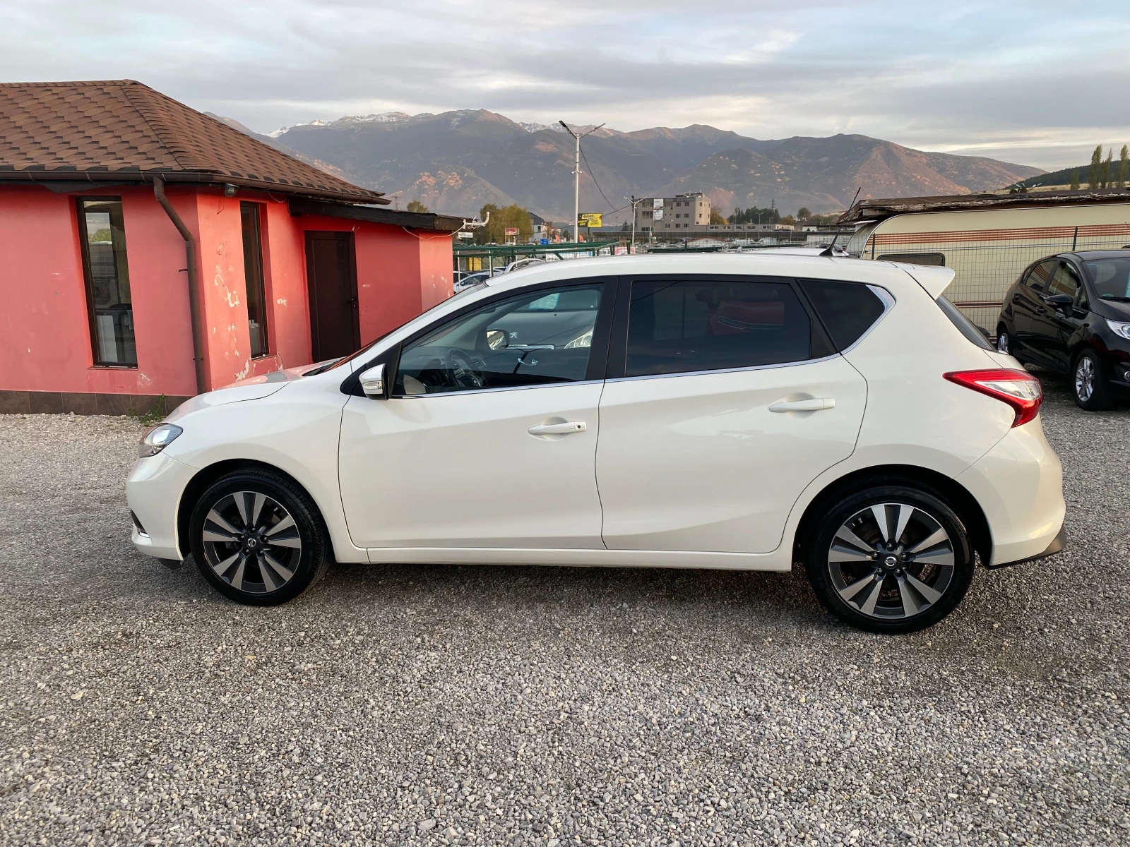 Nissan Pulsar 1.2 i Euro 6 - изображение 8