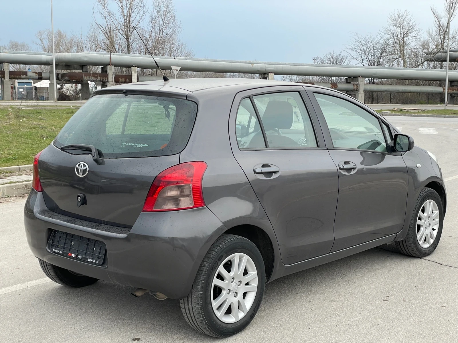 Toyota Yaris 1.3i ������, ����������, ������ | Mobile.bg � ����������� 6