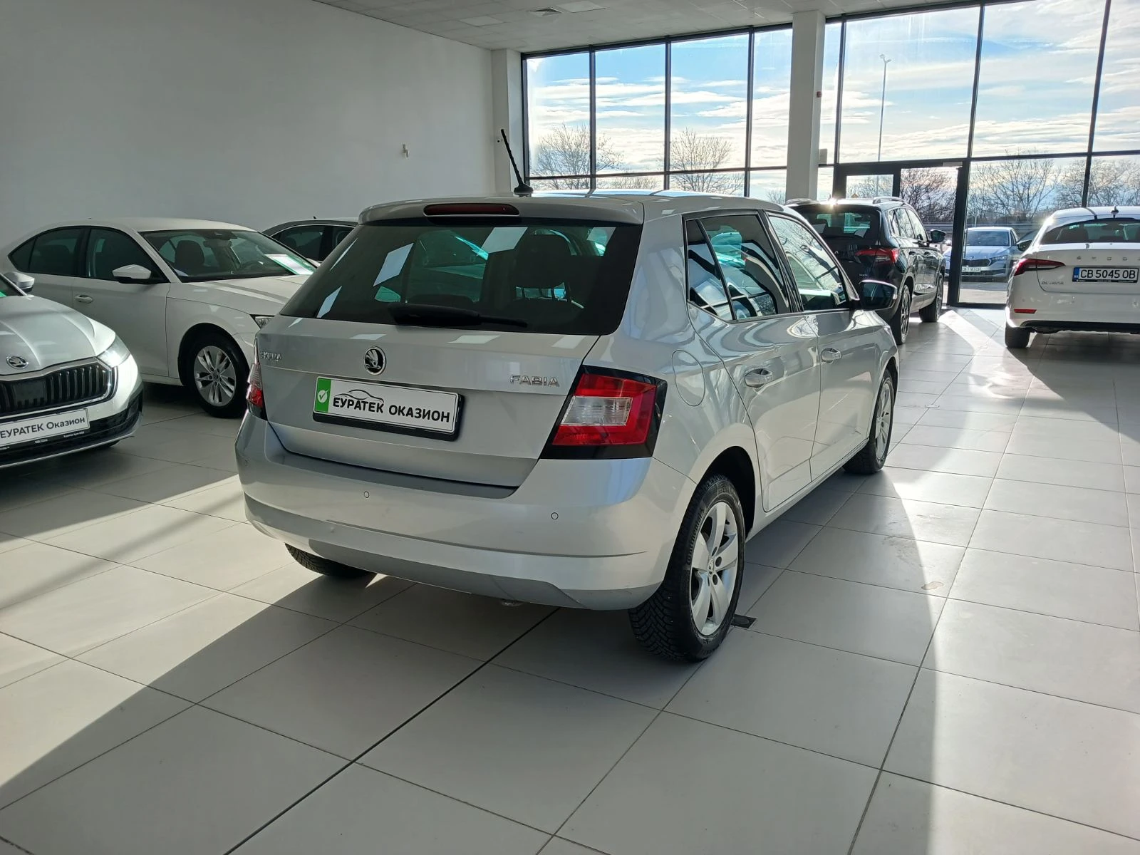 Skoda Fabia Стайл 1, 0 MPI / 55 kW / 75 к.с. - изображение 4