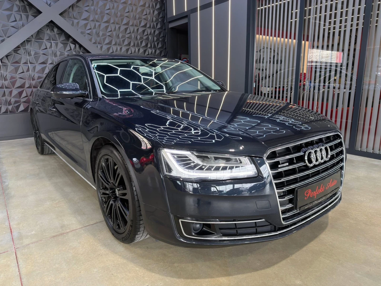 Audi A8 3.0 TDI LONG QUATTRO* S LINE * ДИСТРОНИК * ШИБЕДАХ