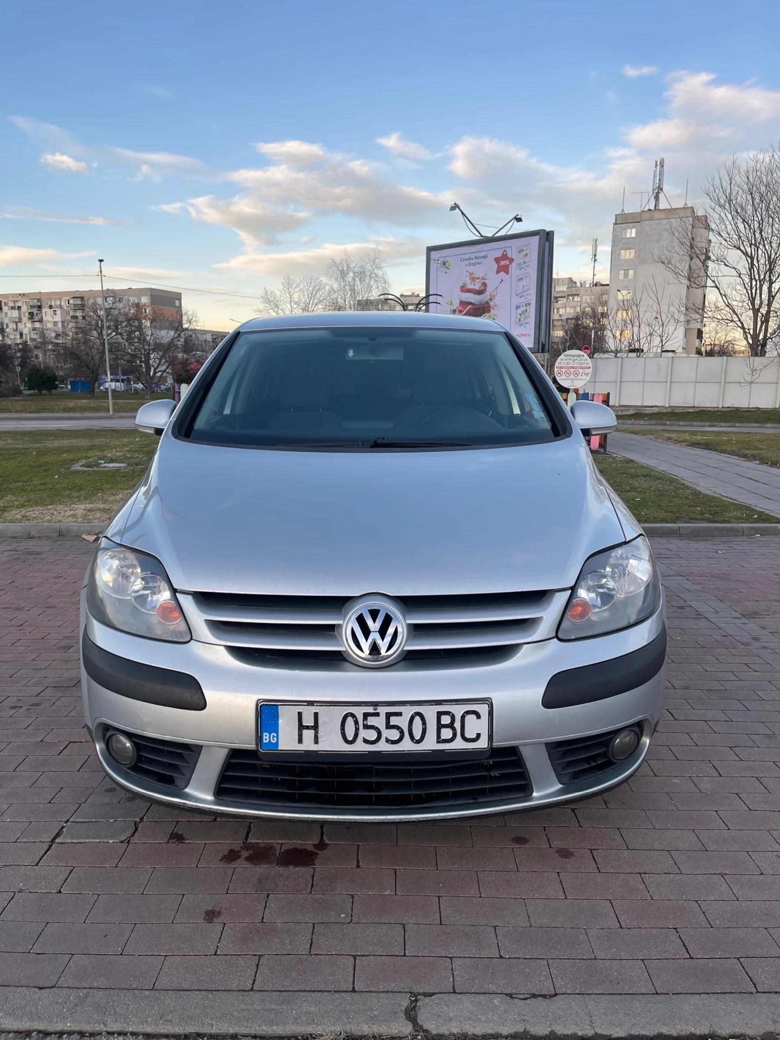 VW Golf Plus 1.9 TDI, снимка 3 - Автомобили и джипове - 53914337
