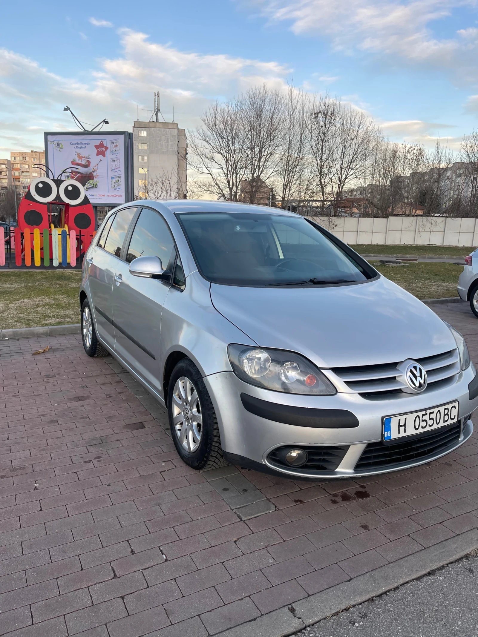VW Golf Plus 1.9 TDI, снимка 2 - Автомобили и джипове - 53914337