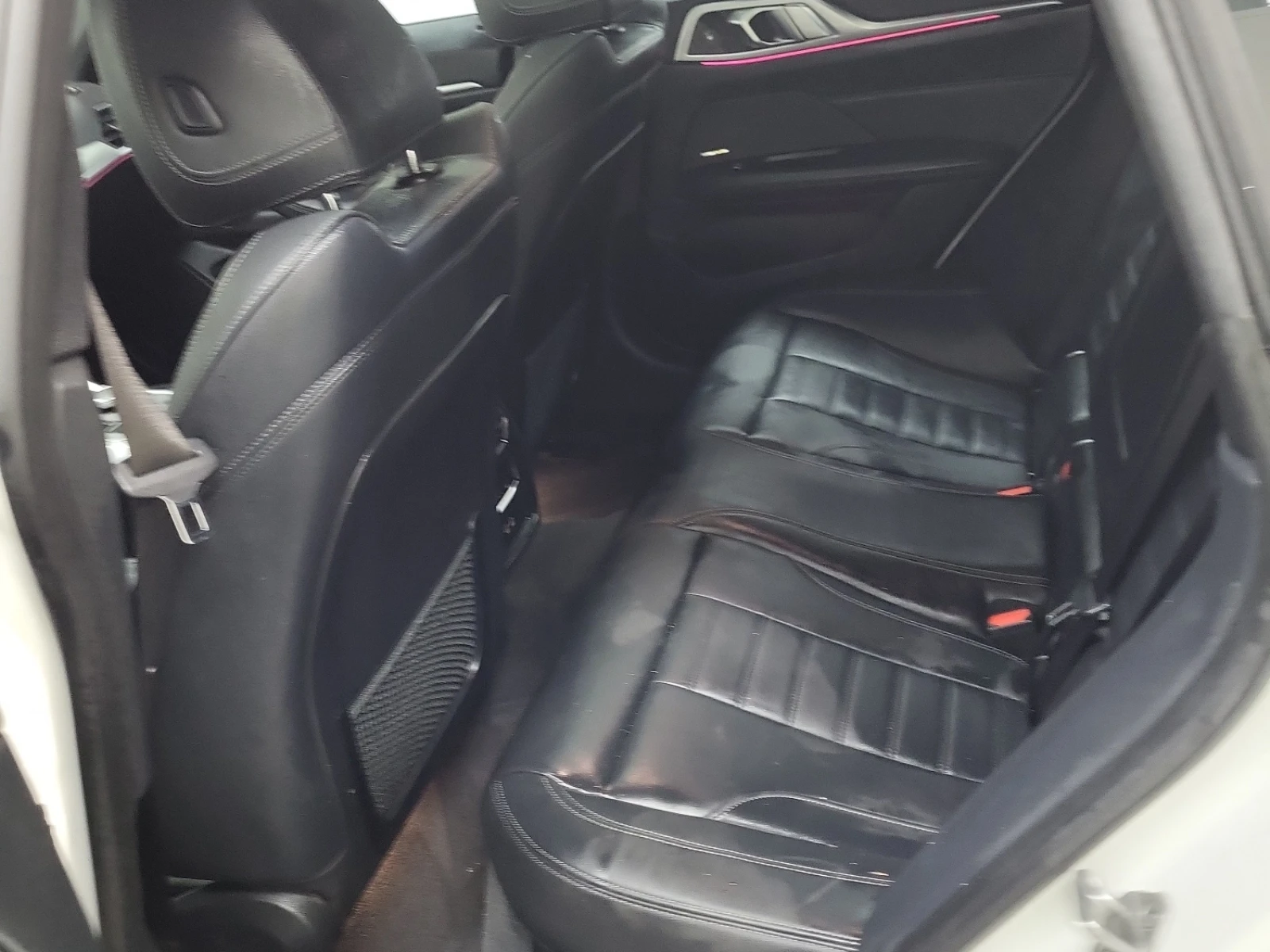 BMW i4 EDRIVE40* M-pkg* Шибидах* Подгрев* H&K* , снимка 15 - Автомобили и джипове - 54255636