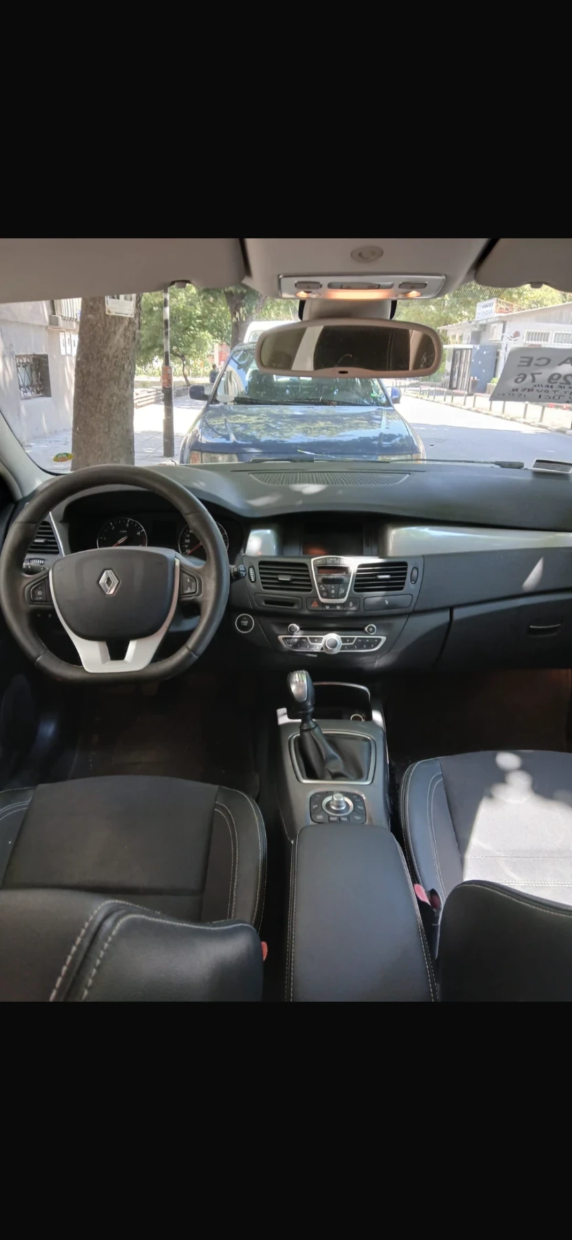 Renault Laguna, снимка 9 - Автомобили и джипове - 54396855
