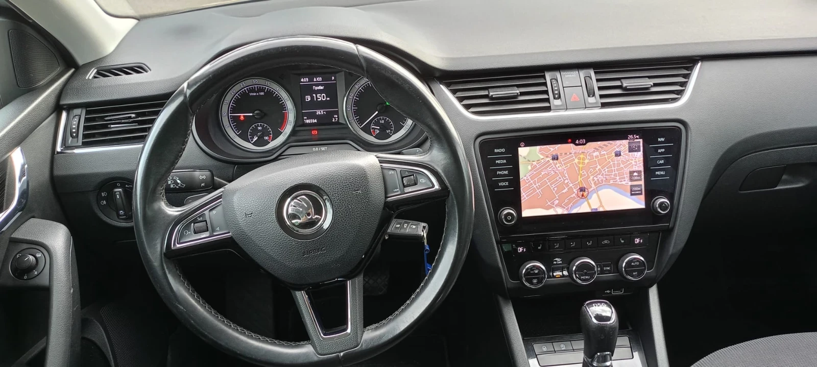Skoda Octavia 2.0 ТДИ Автомат, снимка 3 - Автомобили и джипове - 54744171