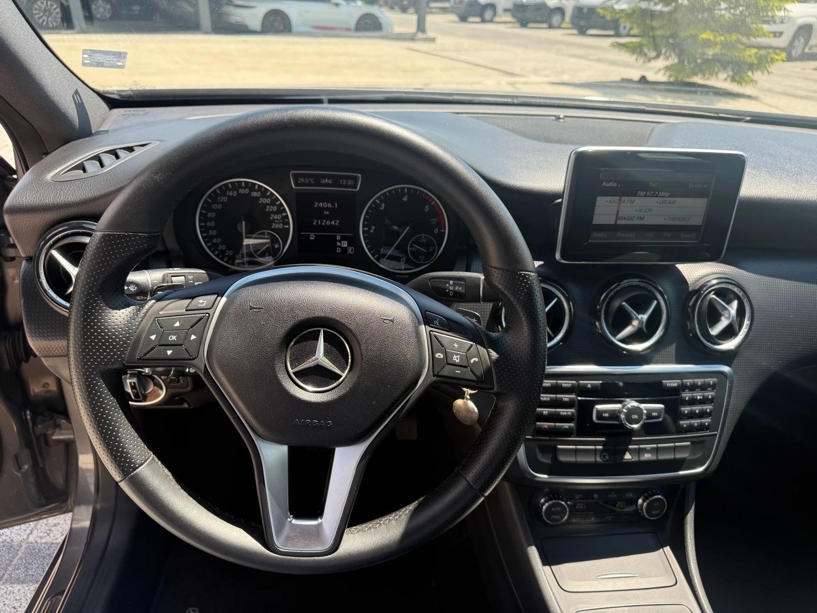 Mercedes-Benz A 180 CDI Автоматик Euro 5b, снимка 16 - Автомобили и джипове - 54854911
