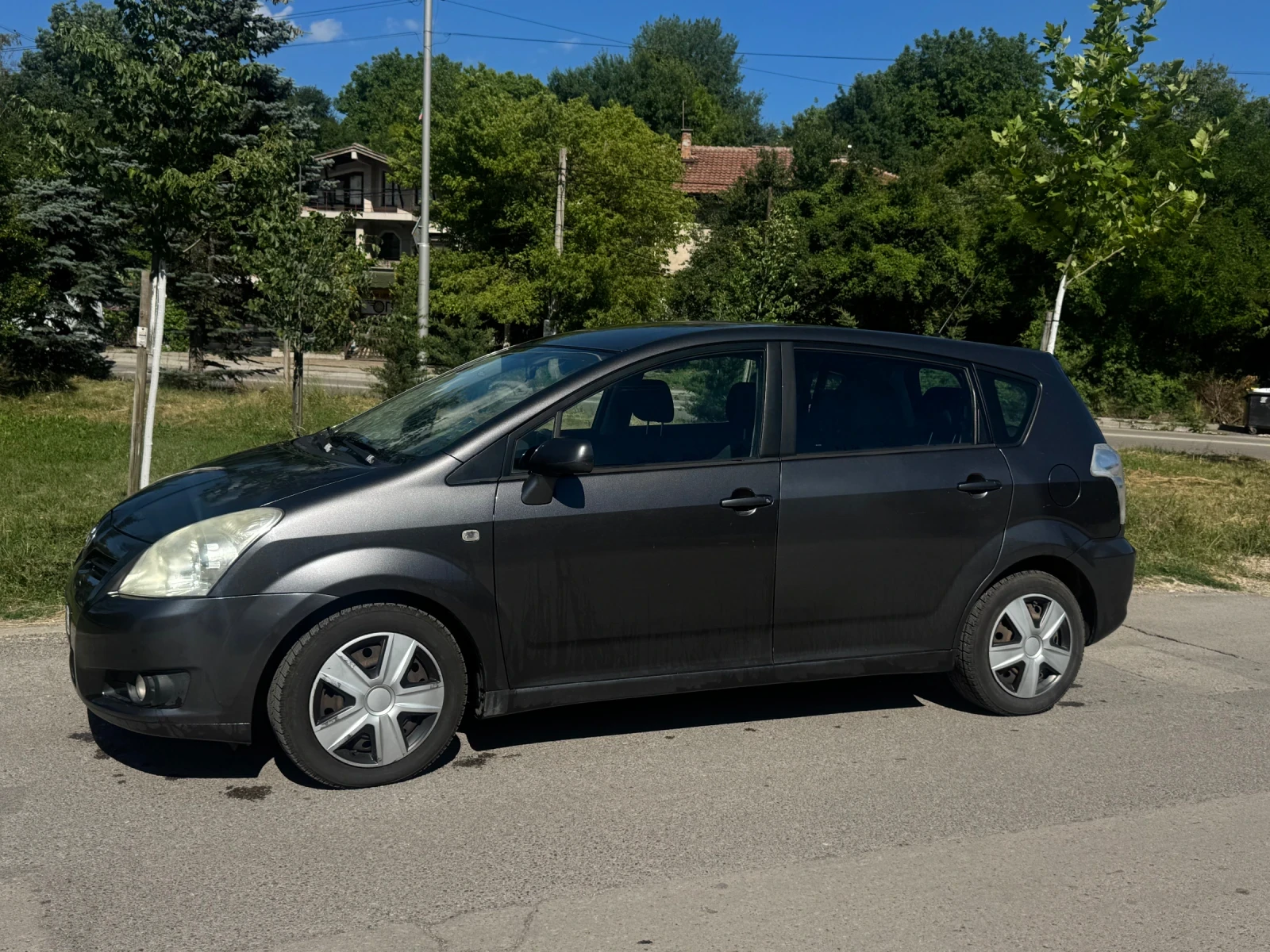 Toyota Corolla verso, снимка 2 - Автомобили и джипове - 54903372