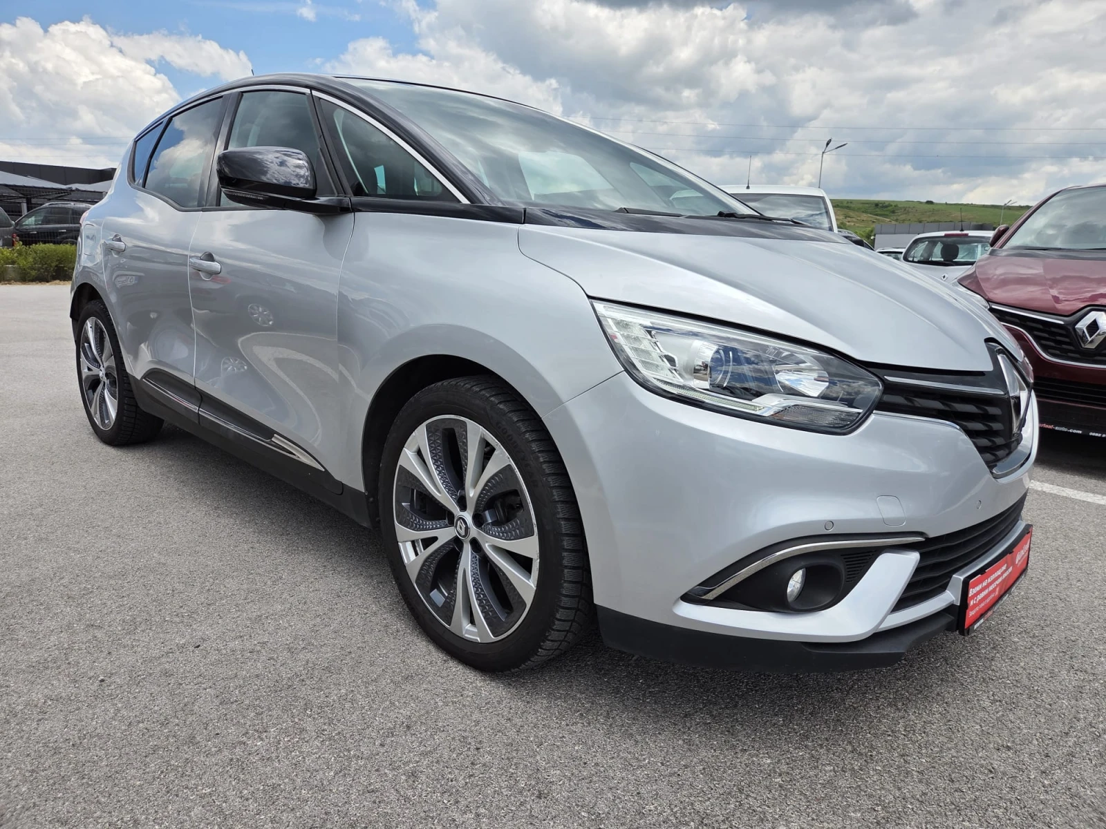 Renault Scenic 1.5 dci , снимка 3 - Автомобили и джипове - 54968604