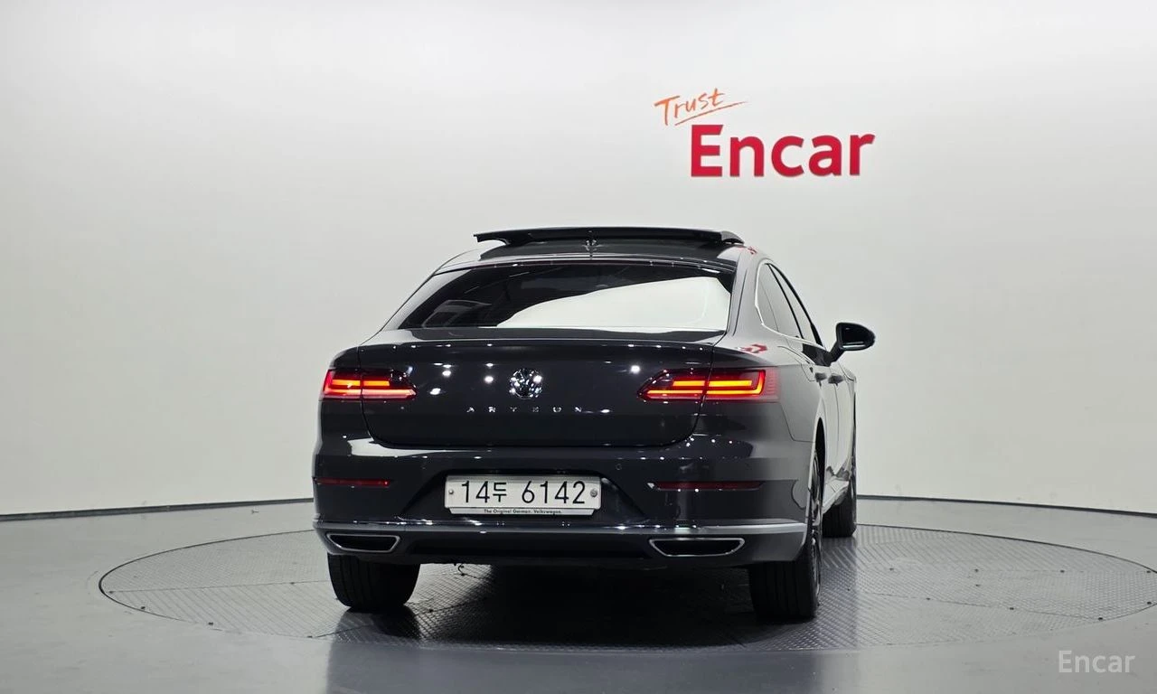 VW Arteon 2.0 TDI Prestige* DISTRONIC* 360 CAM* HEAD-UP* , снимка 4 - Автомобили и джипове - 54972100